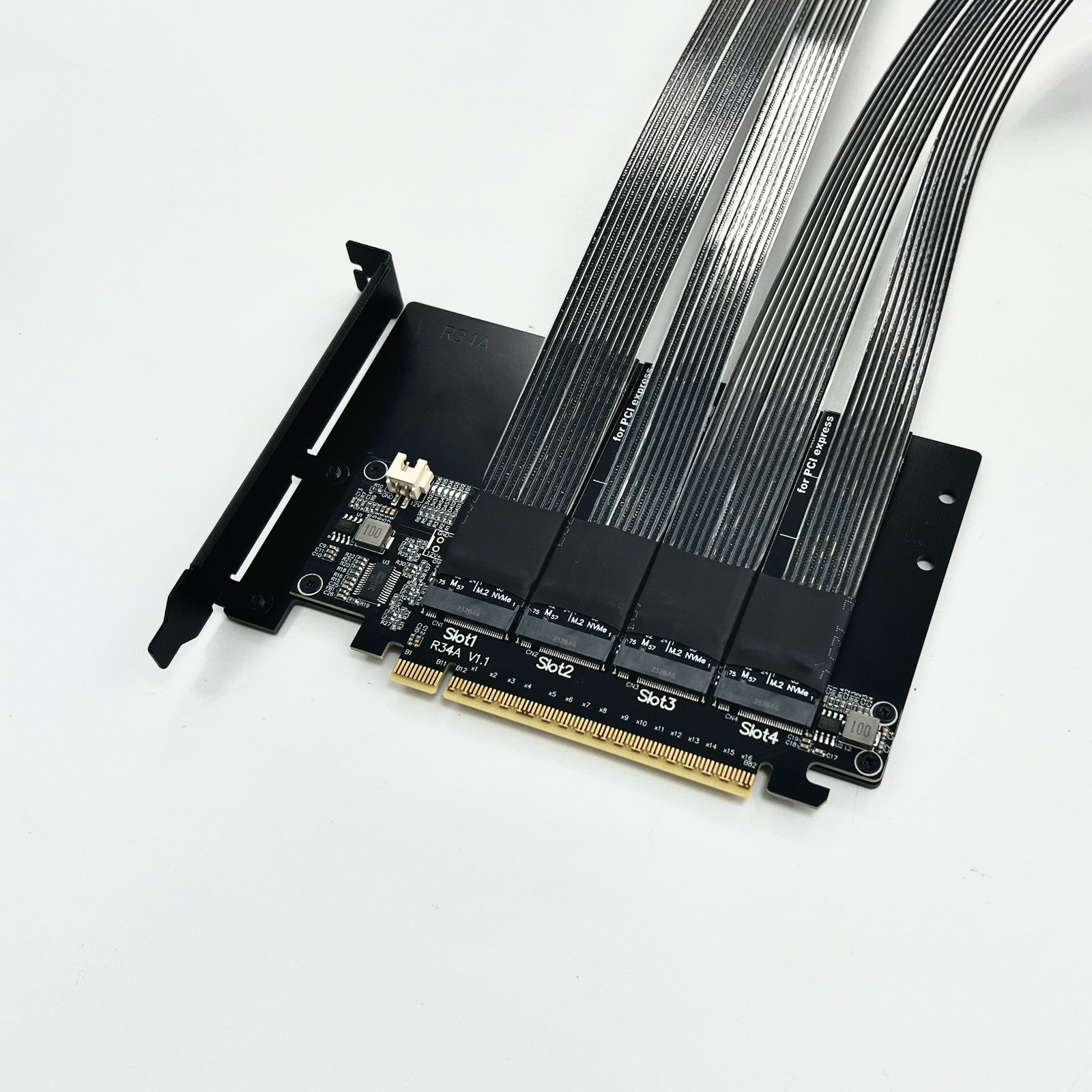 PCIe 5.0 X16 4*M.2 NVMe から X8  - Pcie 5.0 Gpu Riser Cable のレビューと価格